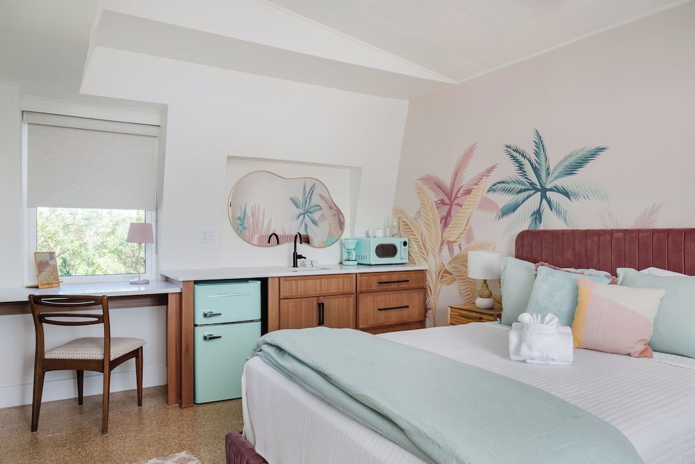 Haleys Court Boutique Motel