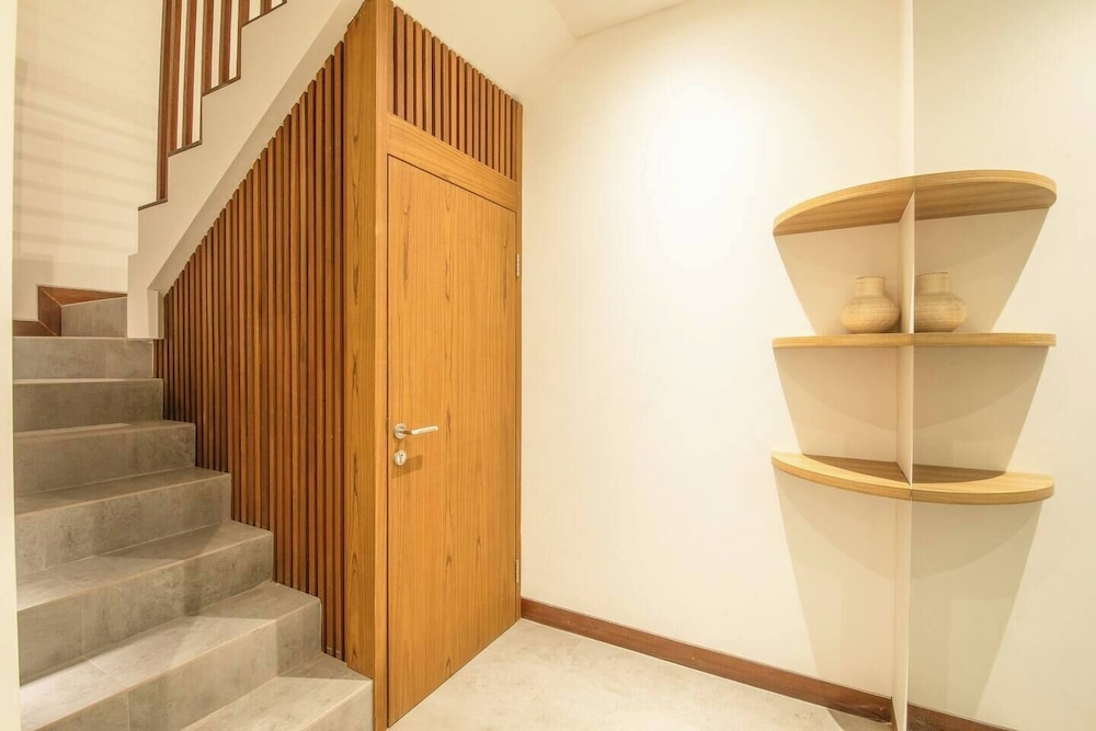 Elegant Villa Sinara 2BR With Sea View