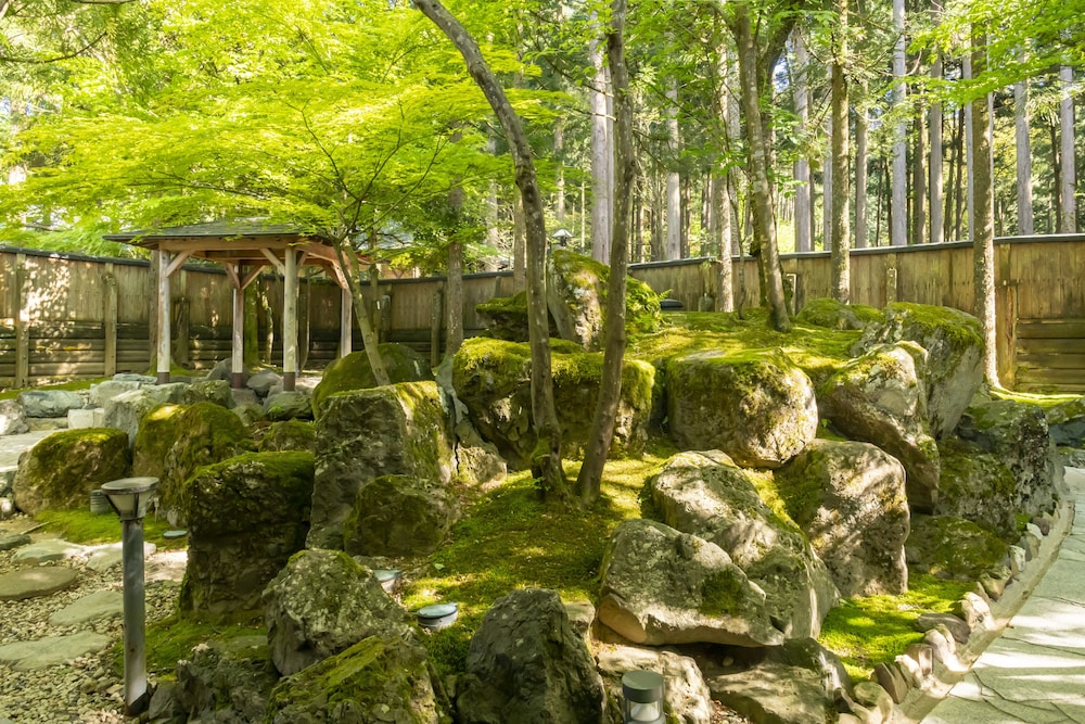 Hanahasuonnsenn Somayama