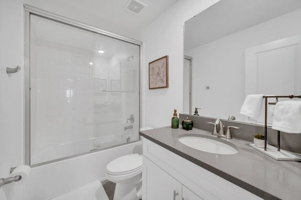2900penolpe 9 Bedroom Home