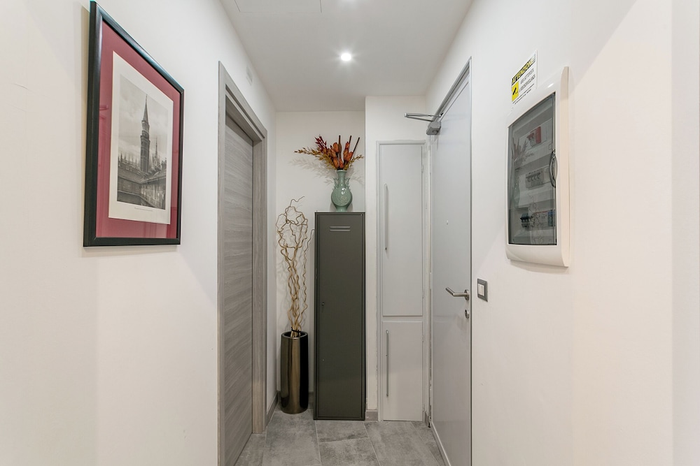 2 Studios Combined - Milano Centrale