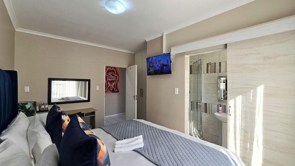 Sunset Events and Accommodation