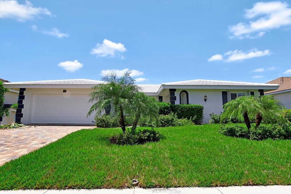 Inviting Waterfront Home With Western Exposure view 3