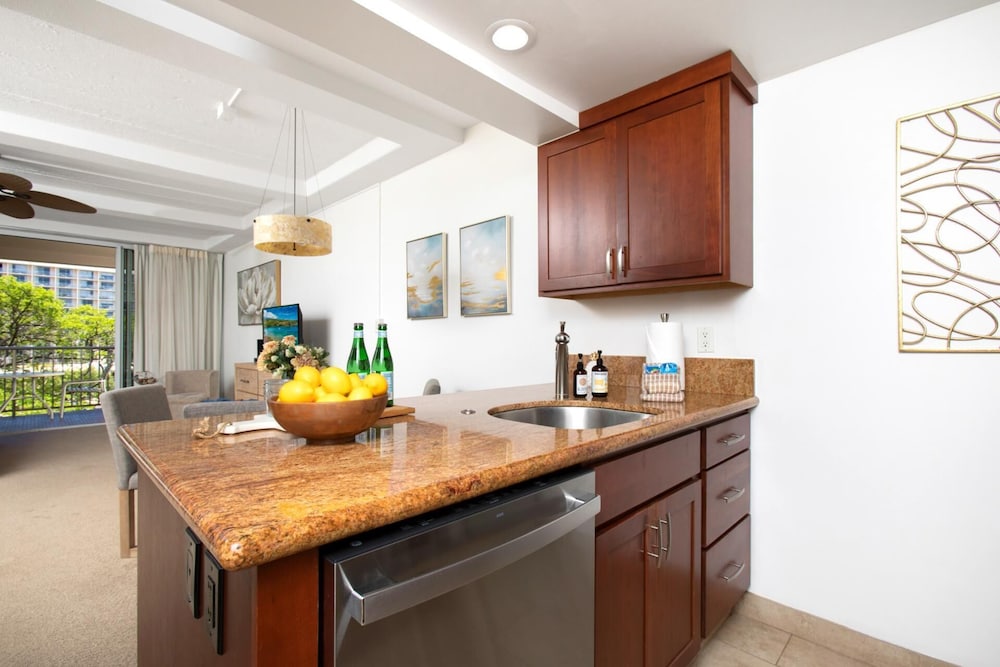 Whaler 2 Free Rental Cars KBM Resorts Kaanapali Beach 2 Units, 2 Bedrooms Ml-1580
