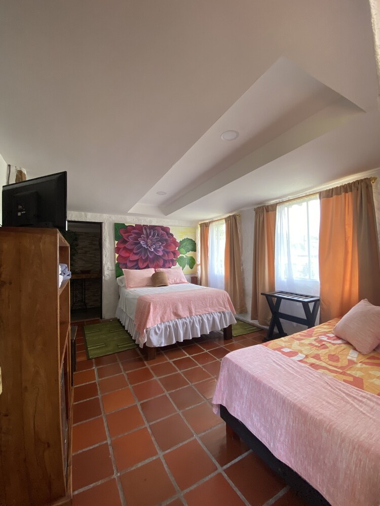 Finca Hotel Villaluzandi view 4