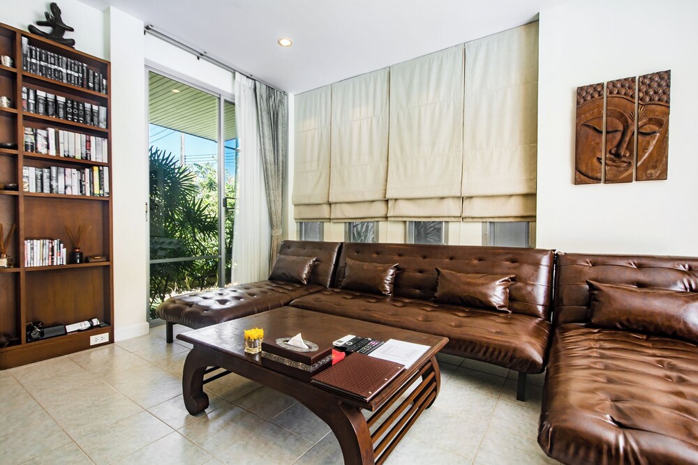 Villa Thailee