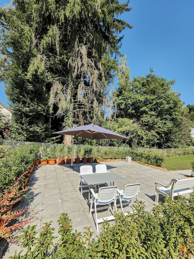 VK - VBD - Zurich Airport - Homestay - Villa Bassersdorf