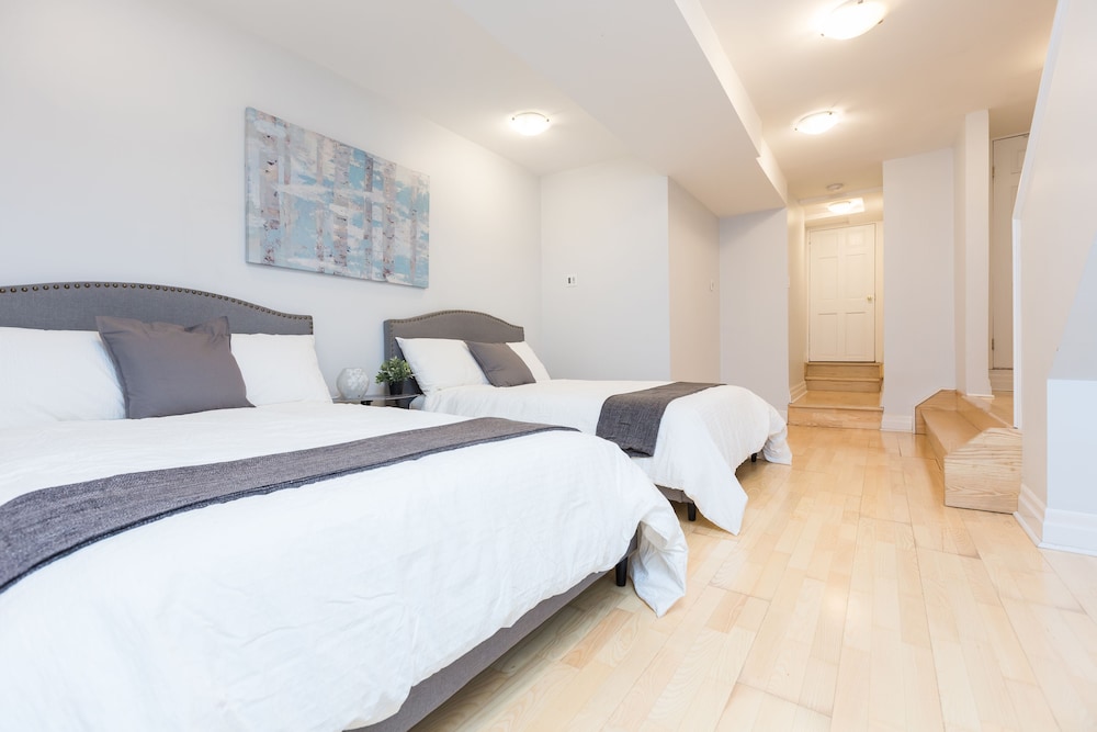 Applewood Suites - Yorkville