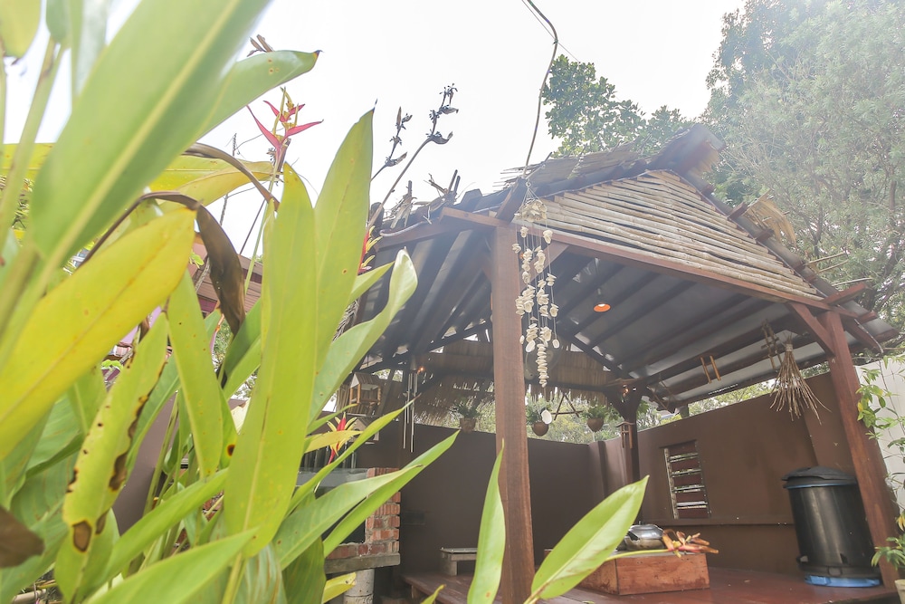 DesaTebrau NewStar Homestay - Wedding Bridal House