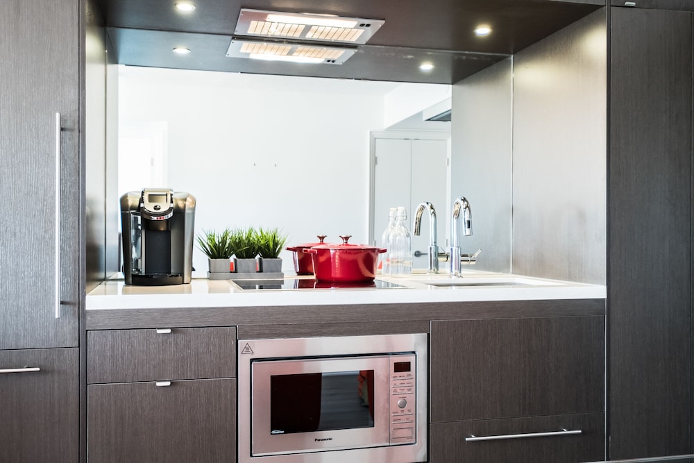 QuickStay - Luxury Executive in Yorkville (Yonge & Bloor)