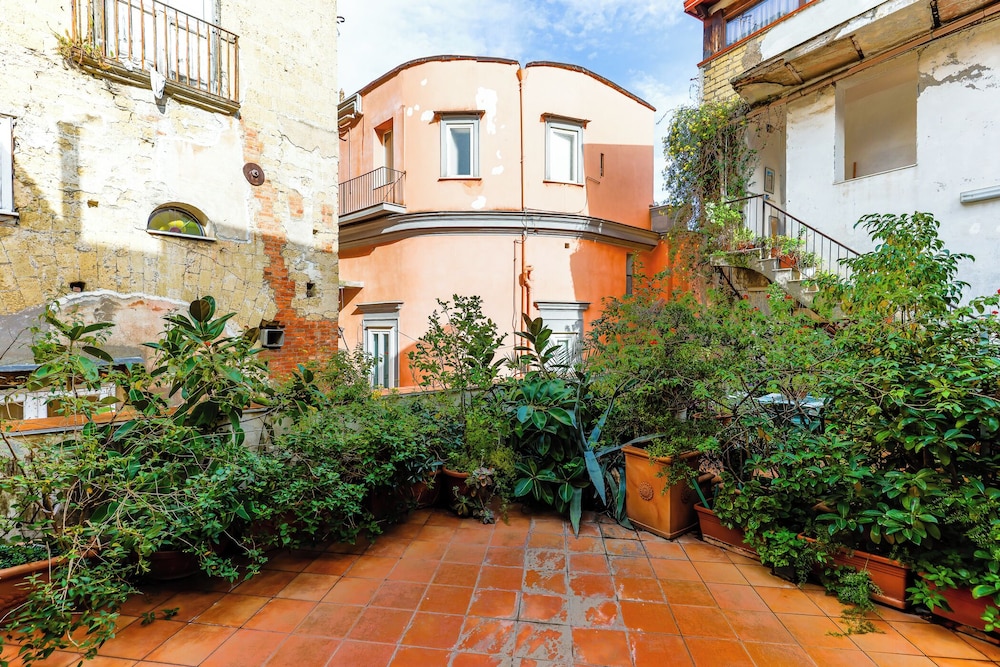 Santa Chiara Charming House With Terrace at Historical Center