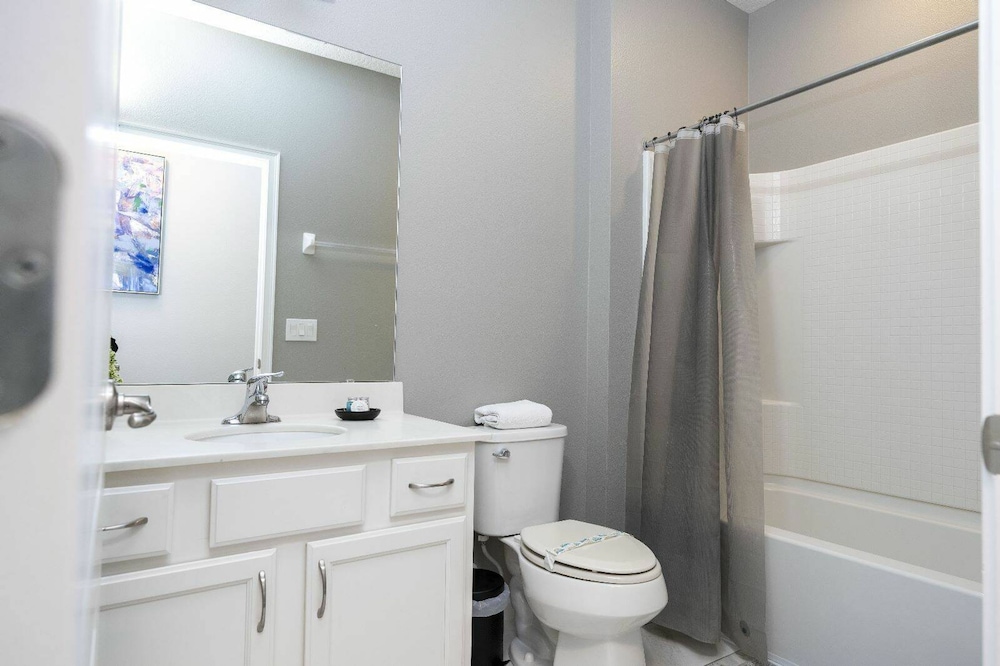 Solterra 12bd 11 5bat Sleeps24 Disney Pool Spa