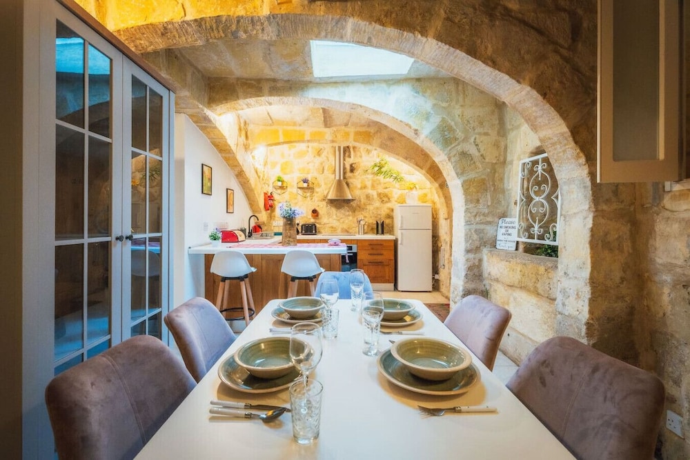 Traditional 500 Year old Gozitan Townhouse