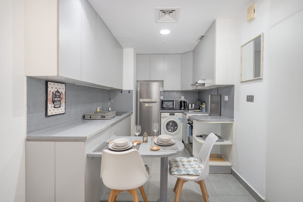 Stylish Studio Apartment in Tecom s Prime Location