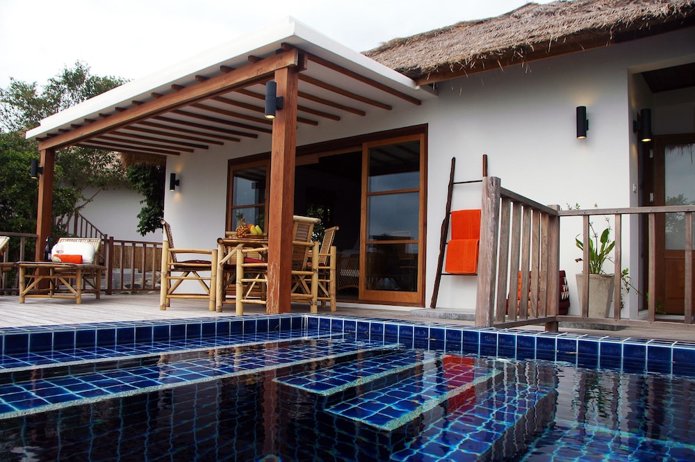 Cape Shark Pool Villas