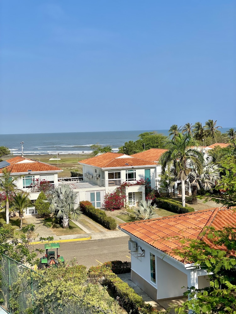 Casa Del Mar