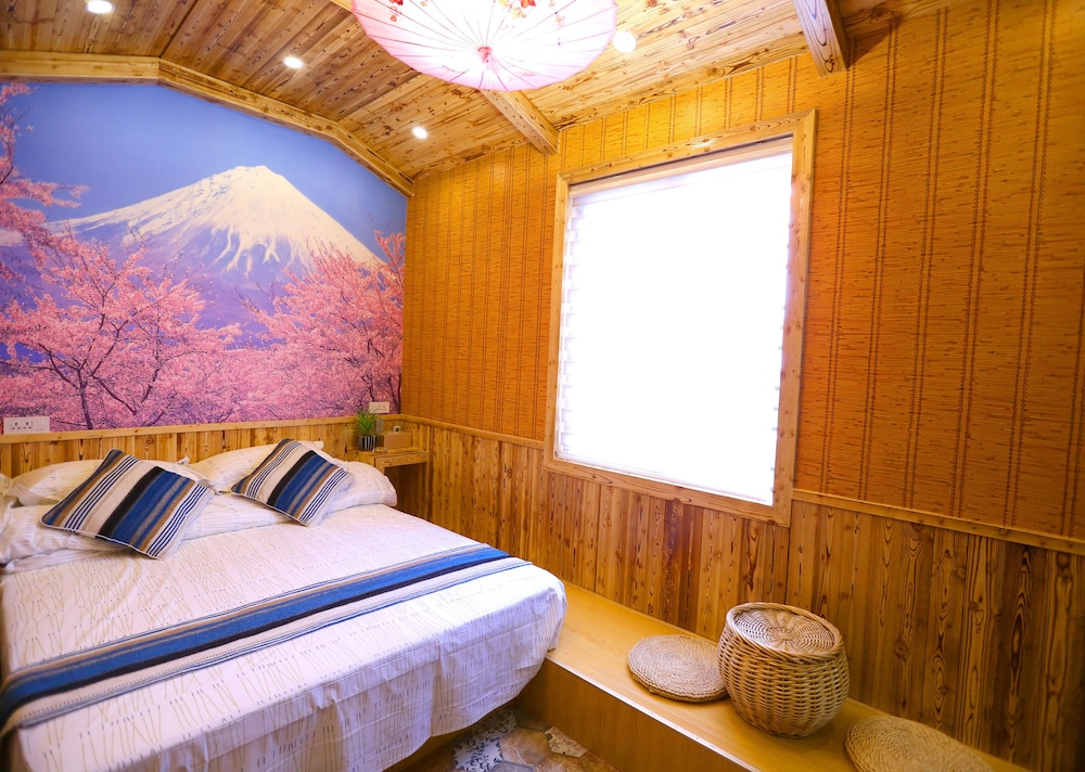 Linshui Garden Inn view 2