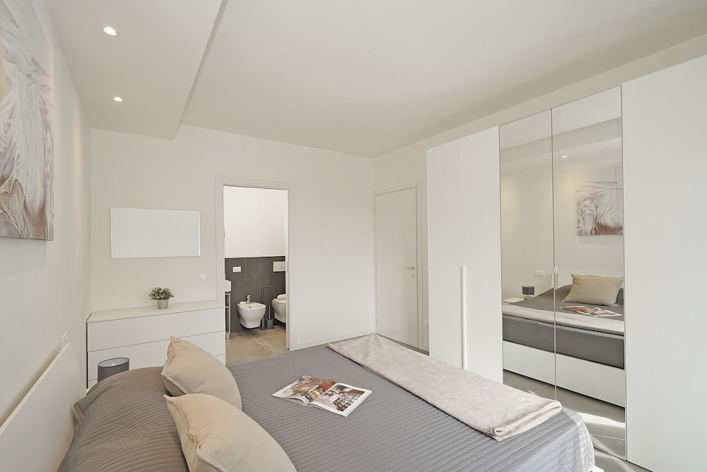 Sunshine Apartment by Wonderful Italy