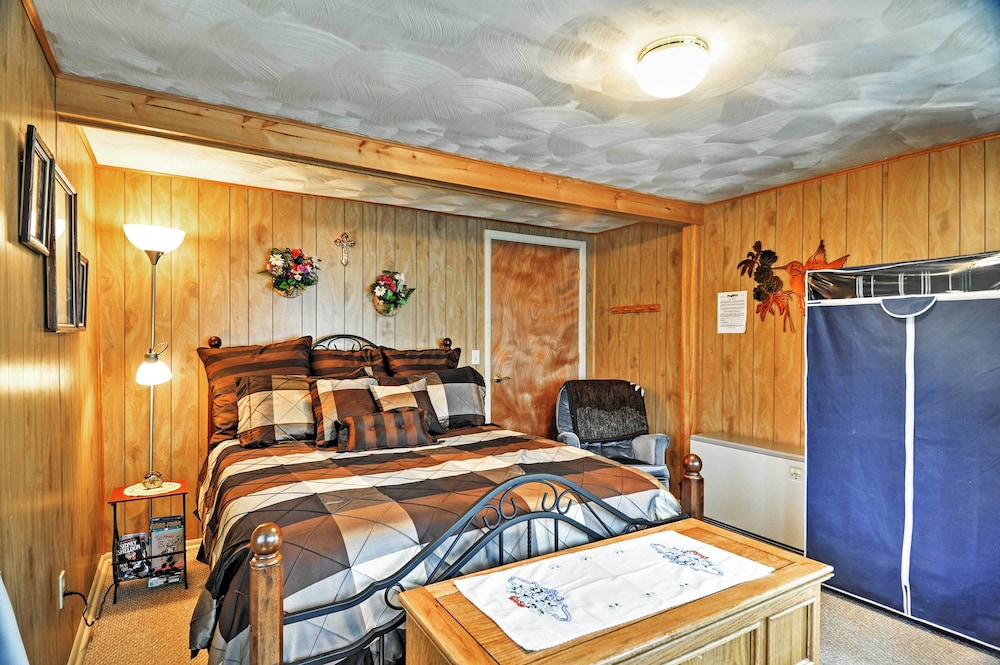South Fork Log Cabin w/ Beautiful Mountain Views!