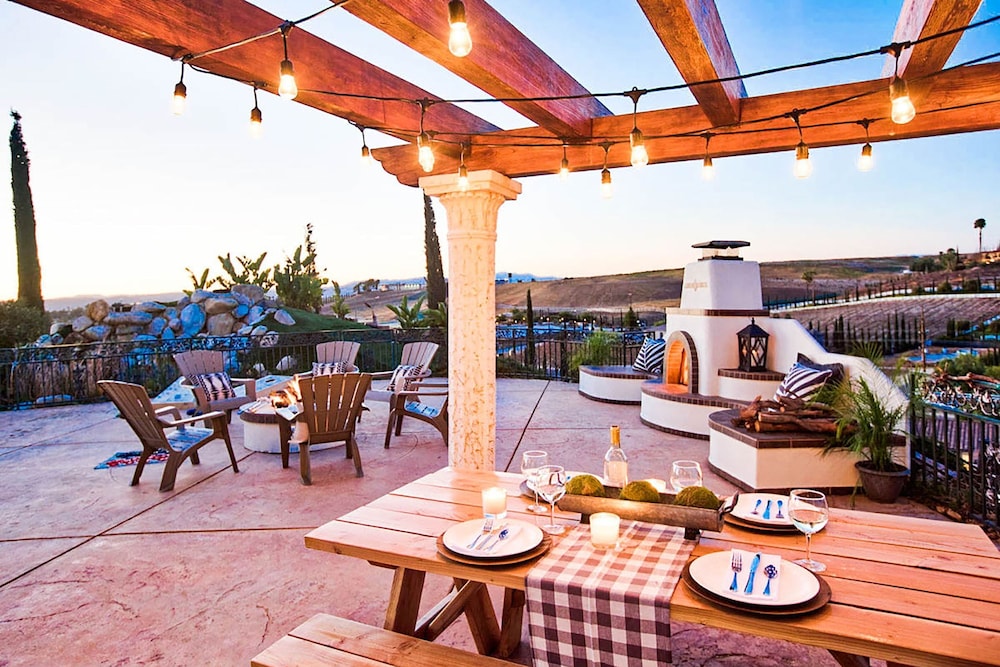 Via del Sur by Avantstay Private Spanish Villa w Views Walk to Wineries