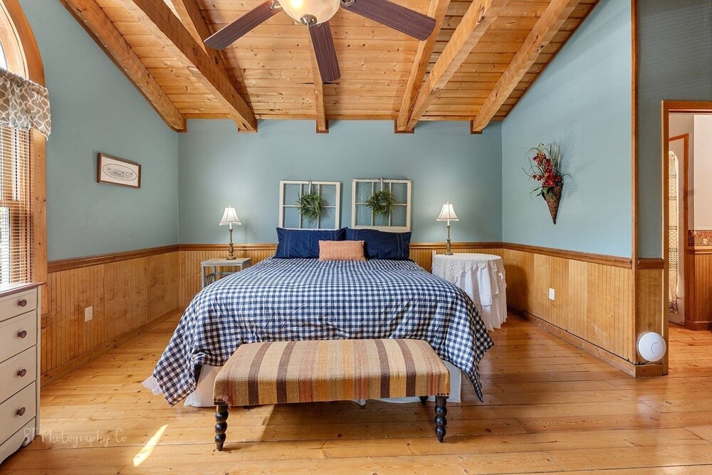 Sweet Magnolia 2 Bedroom Home