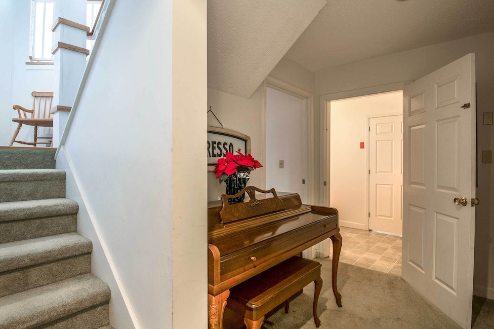Updated Condo Next to Burke Mountain Bike Trails! view 4