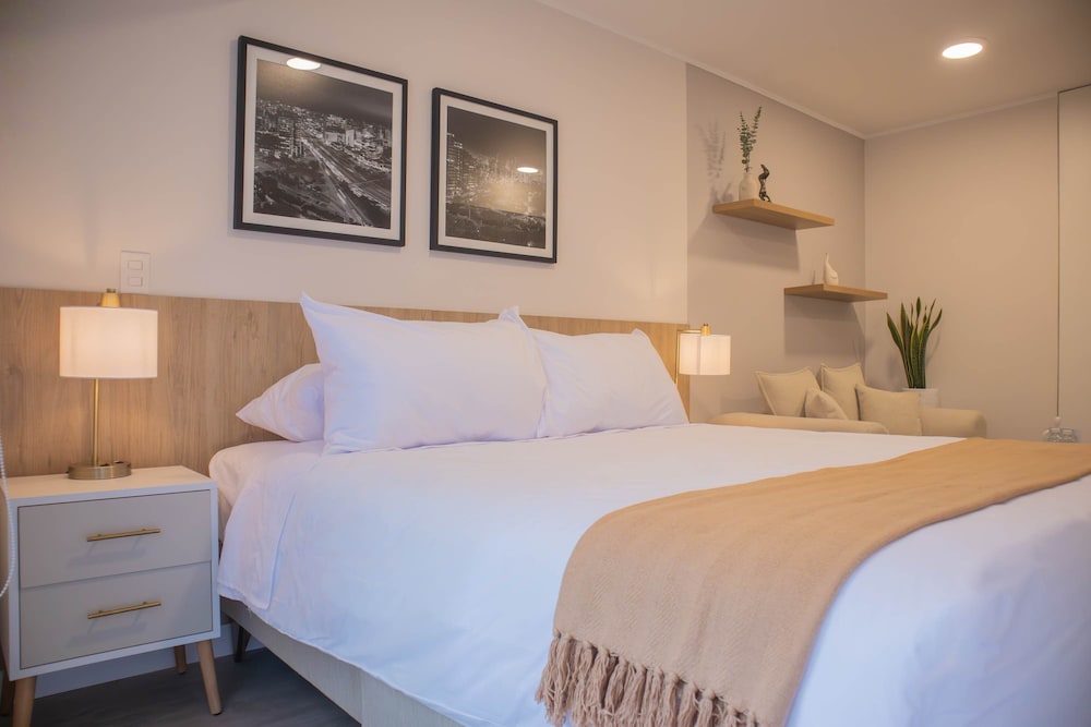 w Spectacular 1BR w Terrace in Miraflores