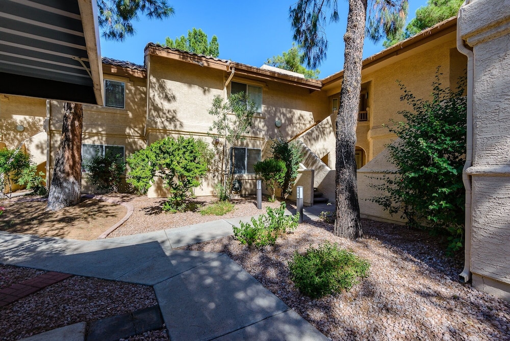 Starfire 2 Bedroom Condo by RedAwning