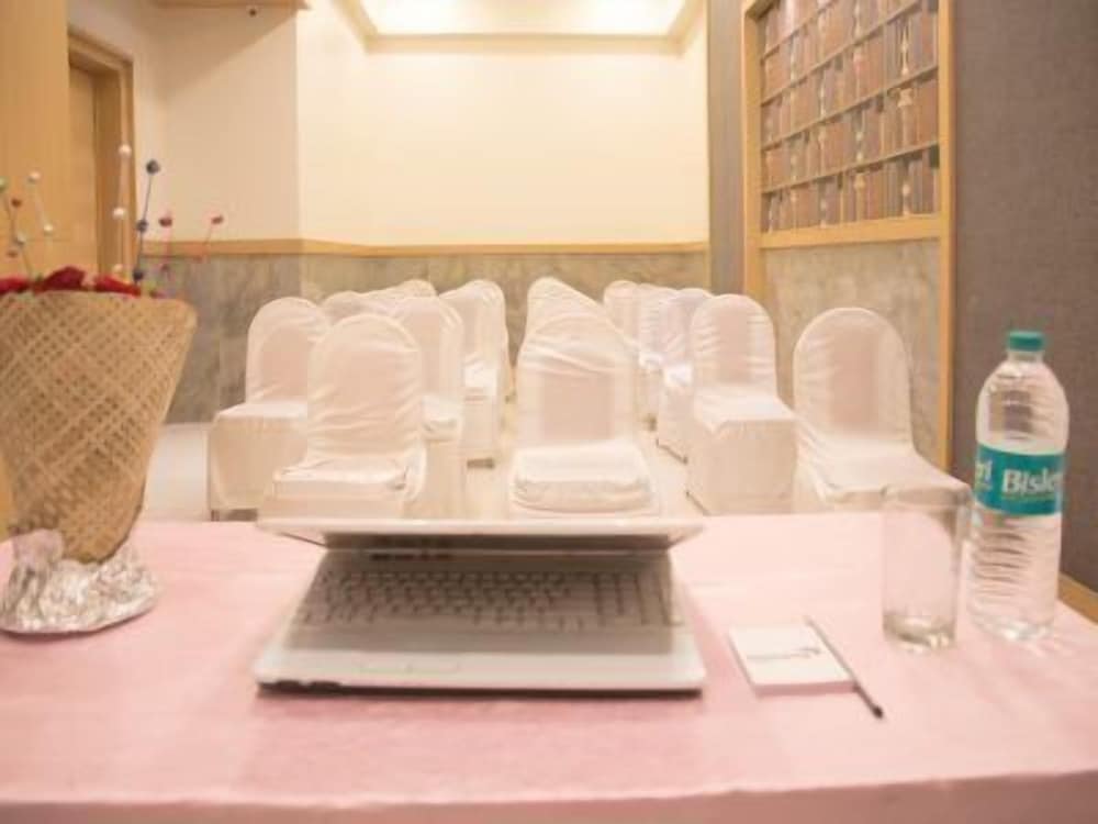 meeting & event spaces