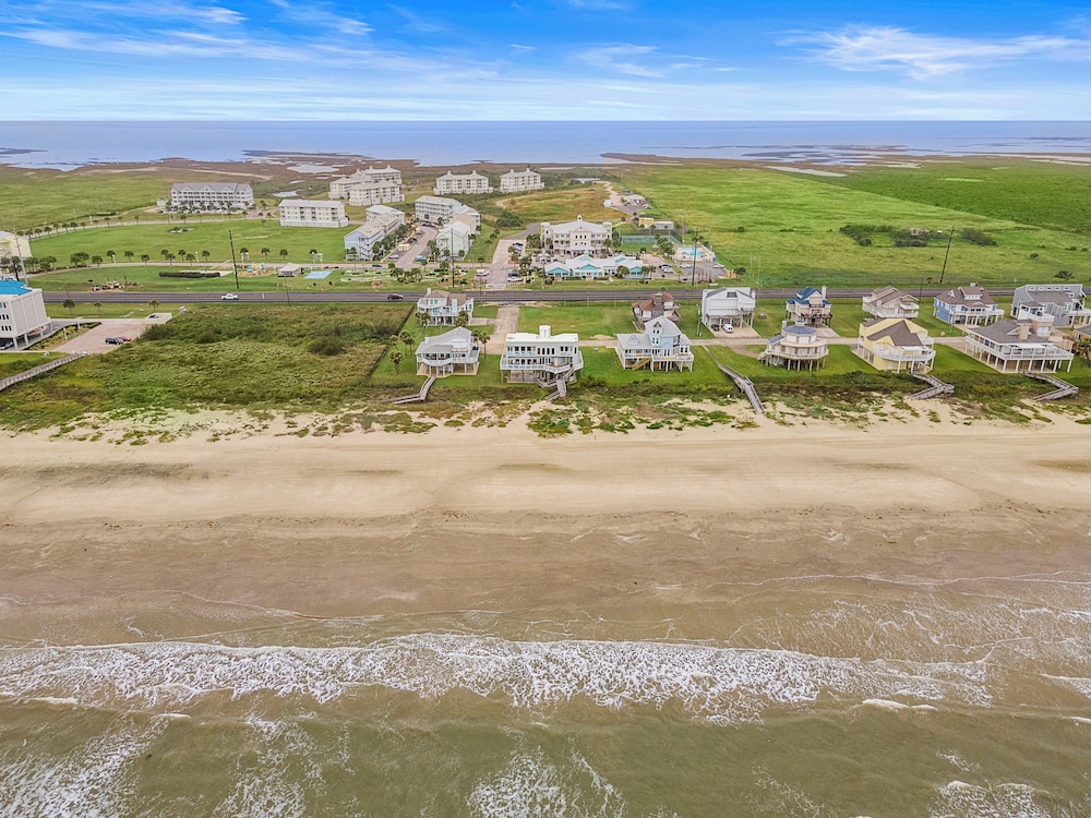 Butterfly Dunes by Ryson Vacation Rentals