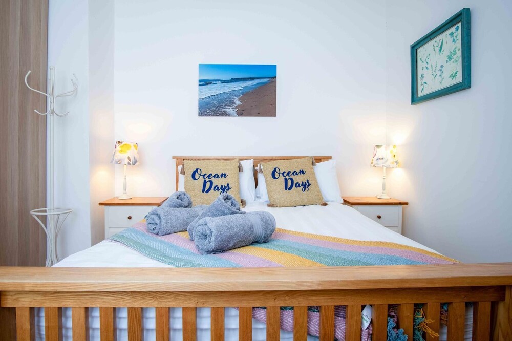 Sea Glass - 2 Bedroom Apartment - Manorbier