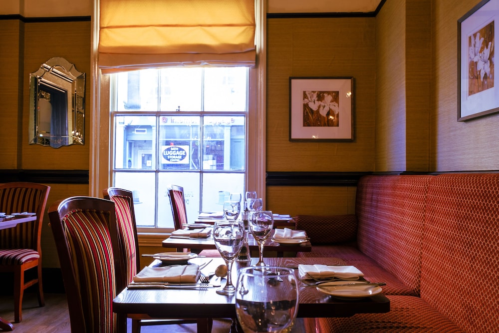 Royal Hotel 50