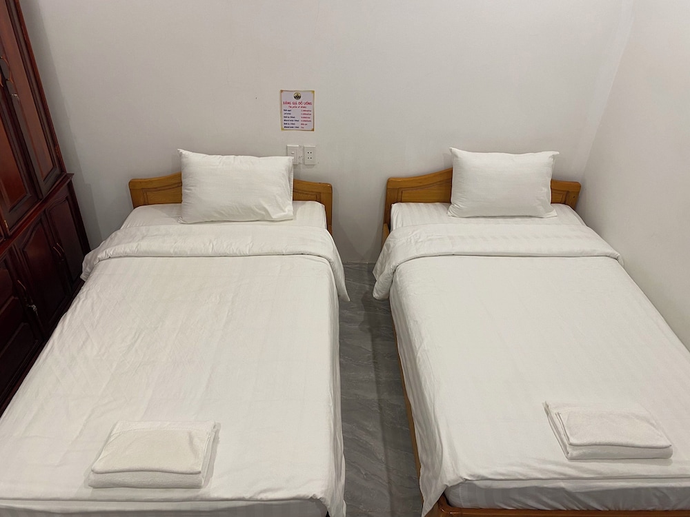 Mini Dien Bien Riverside Hotel - Lang Thai