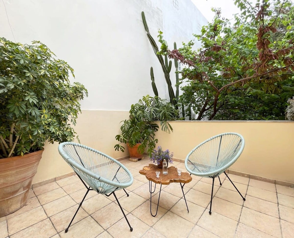 Sohora s Spring Sanctuary - Paradise Courtyard Gem