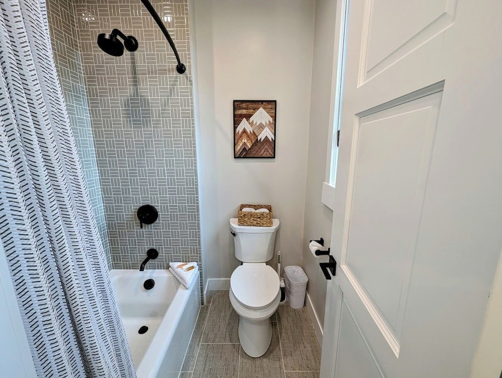 Alcove 76