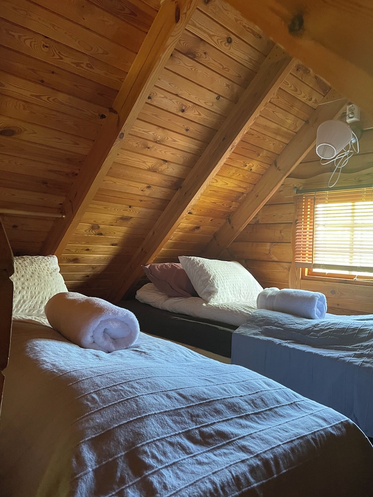 Kaldbaks-kot Cottages