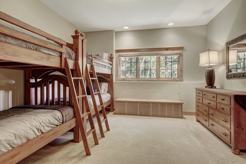 Christie Heights Retreat