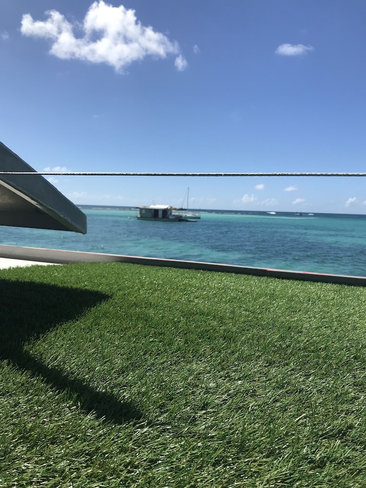 Aqua Lodge
