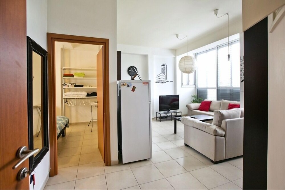 Apartment - Tel Aviv