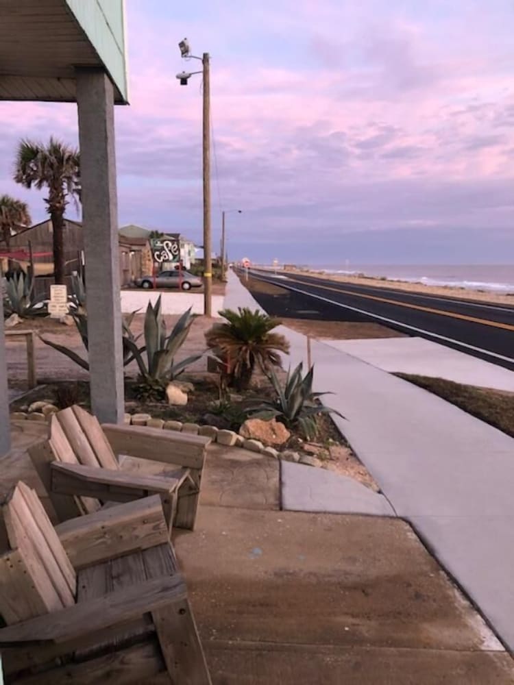 Beach Front Motel