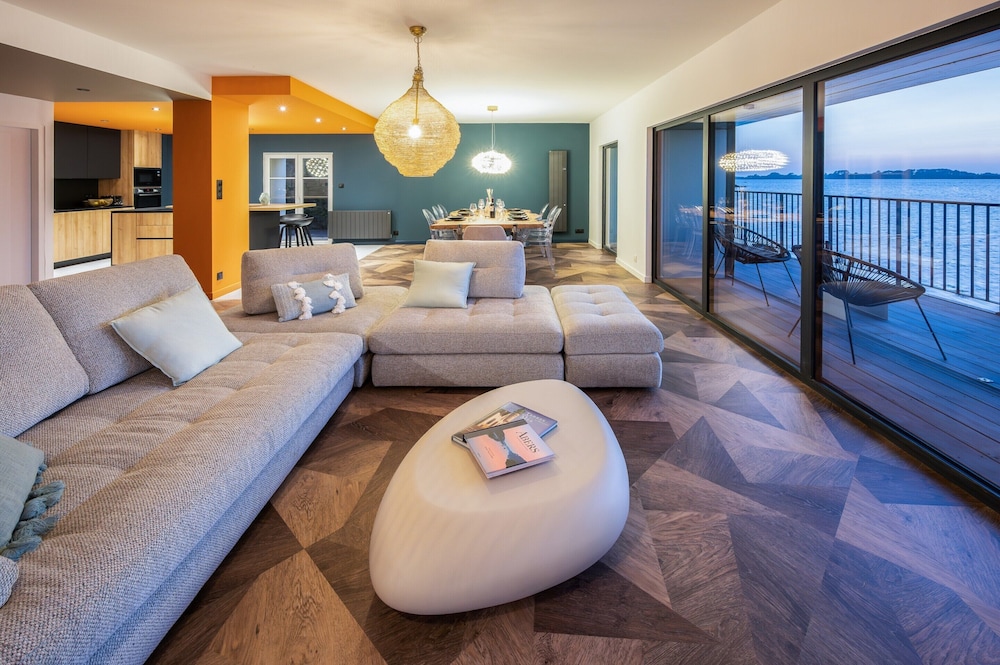 Apartment in Landeda With Beachfront Views