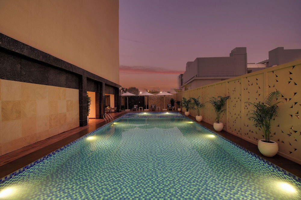 Lemon Tree Suites Gurugram