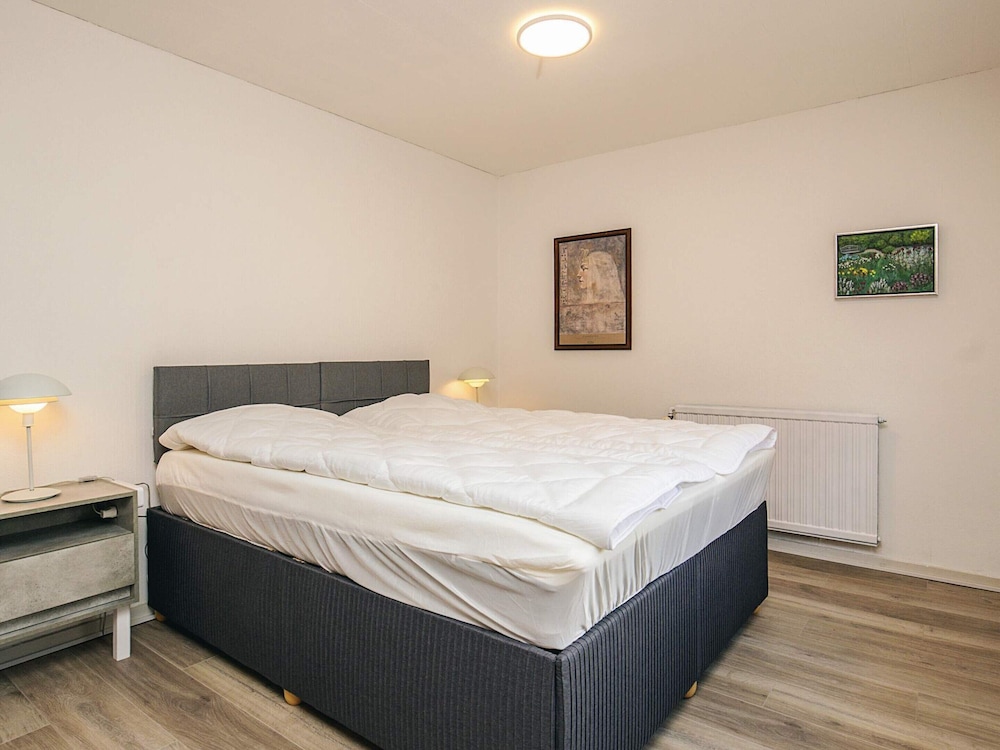 6 Person Holiday Home in Hals