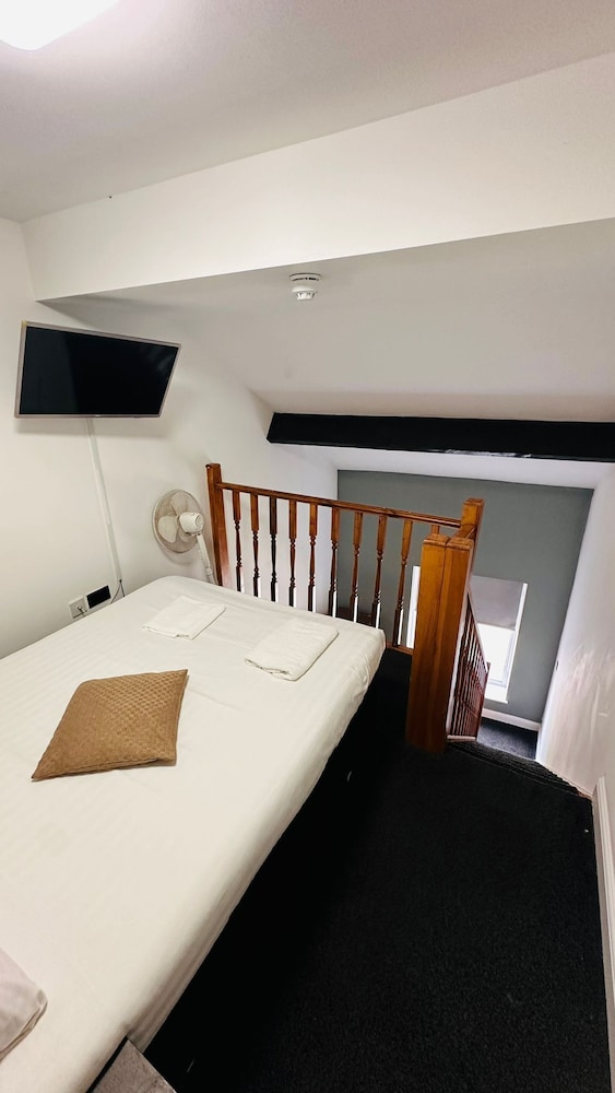 Salford Vacations - Imperial Salford Hotel - Property Image 8