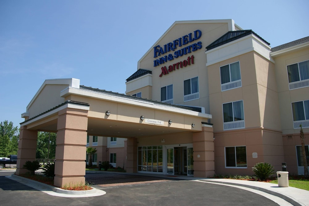 Milledgeville Vacations - Fairfield Inn  Suites Milledgeville - Property Image 1
