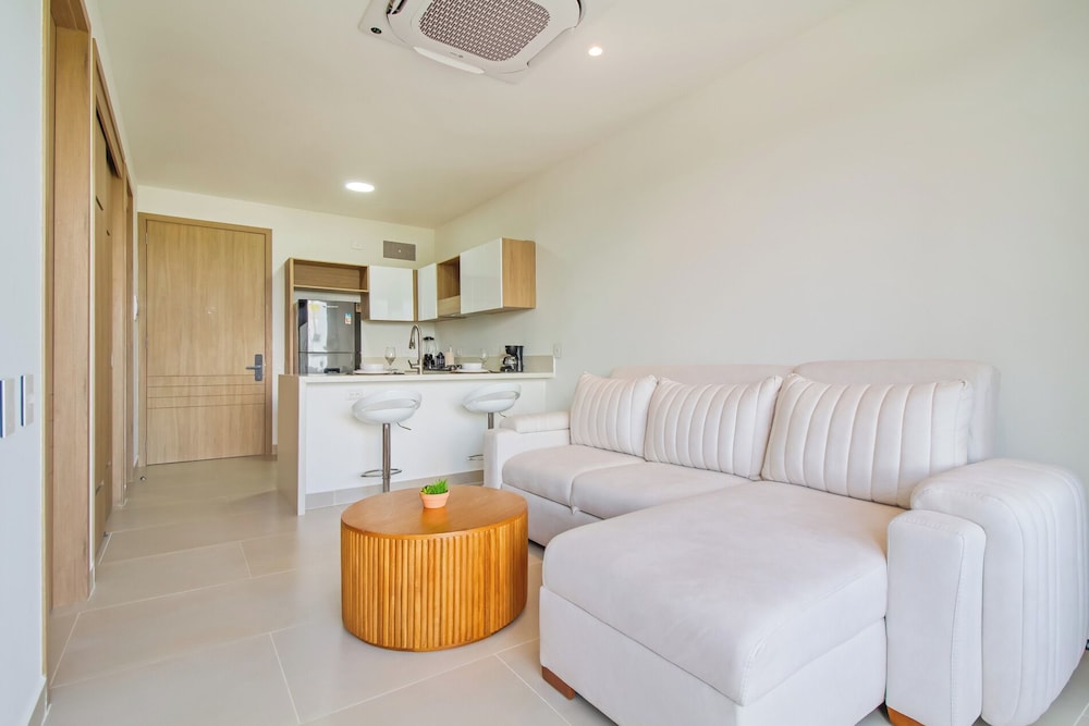 Baia Kristal Cartagena By HostPro