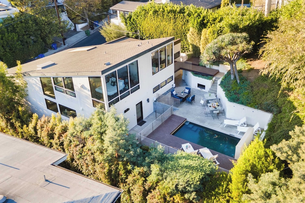 Kings Road West Hollywood Luxury Pool, Views, Firepit, Modern Design