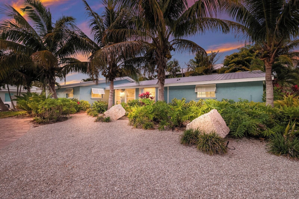 Anna Maria Island Blue Bella Bliss - Private Heated Pool
