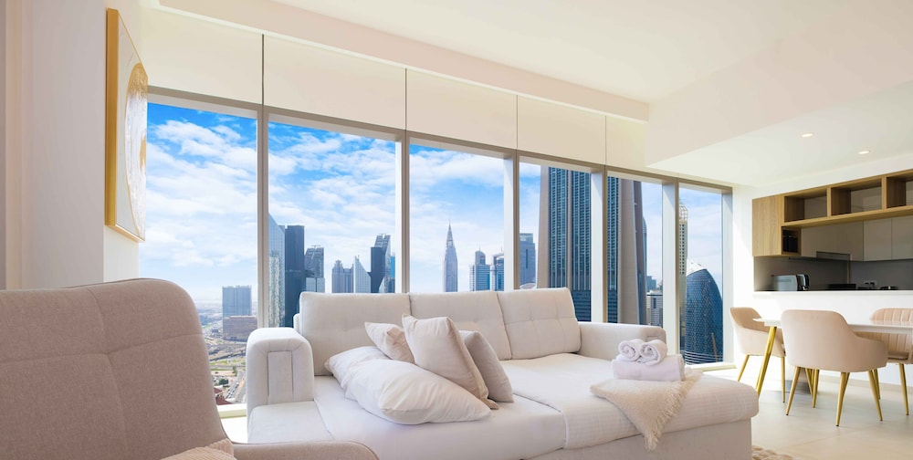 LUX The Burj Khalifa Downtown View Suite