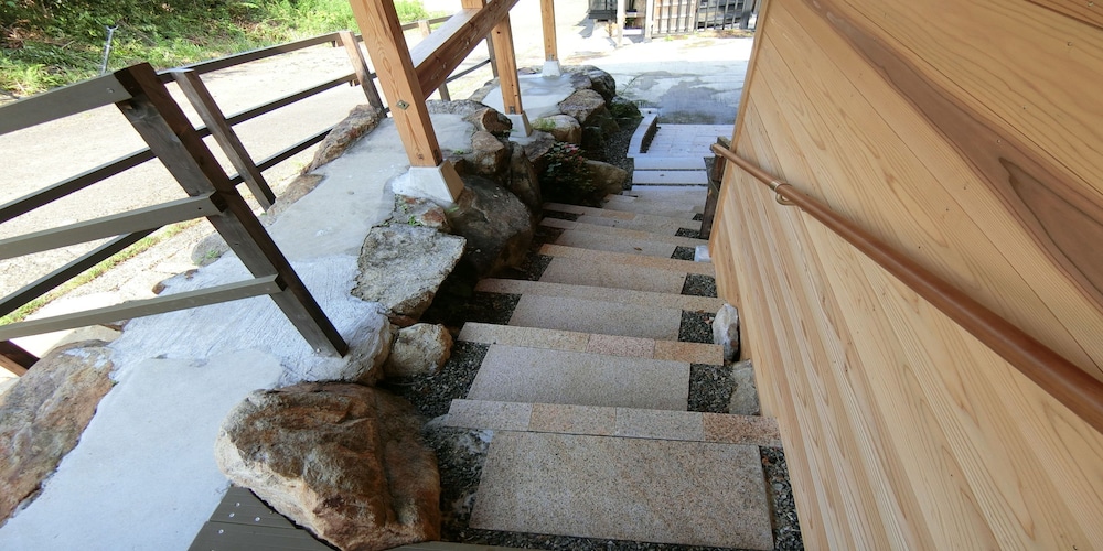 Shirahama Meiji Villa view 3